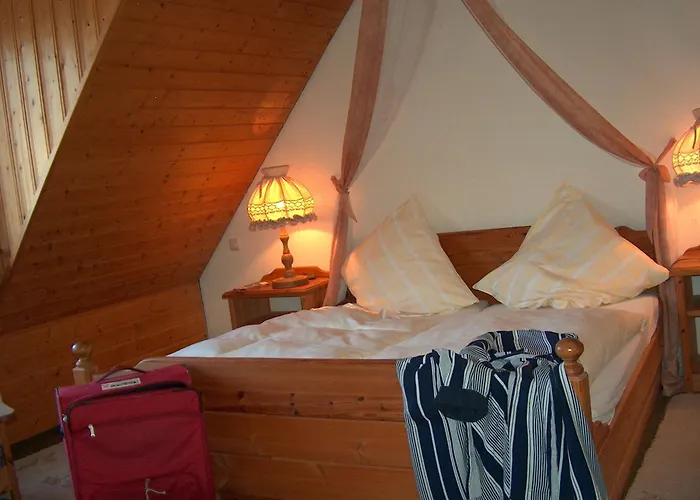 Akzent Hotel Zur Wasserburg - Hotel Garni Bed & Breakfast