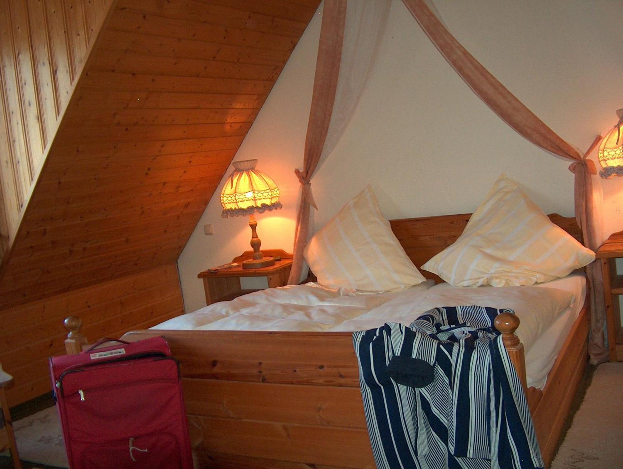 Hotel Akzent Zur Wasserburg - Garni 3*