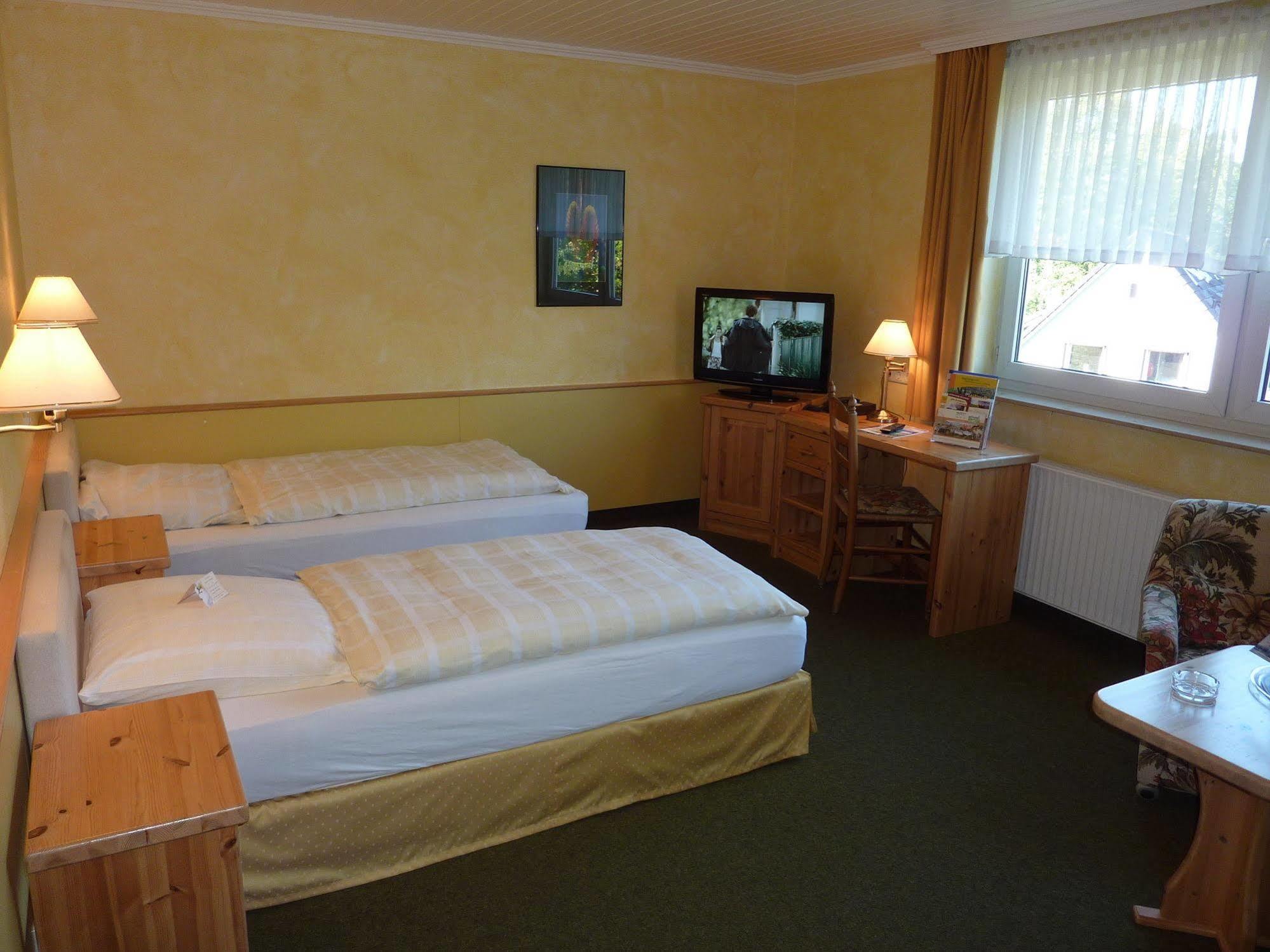 Akzent Zur Wasserburg - Garni 3*